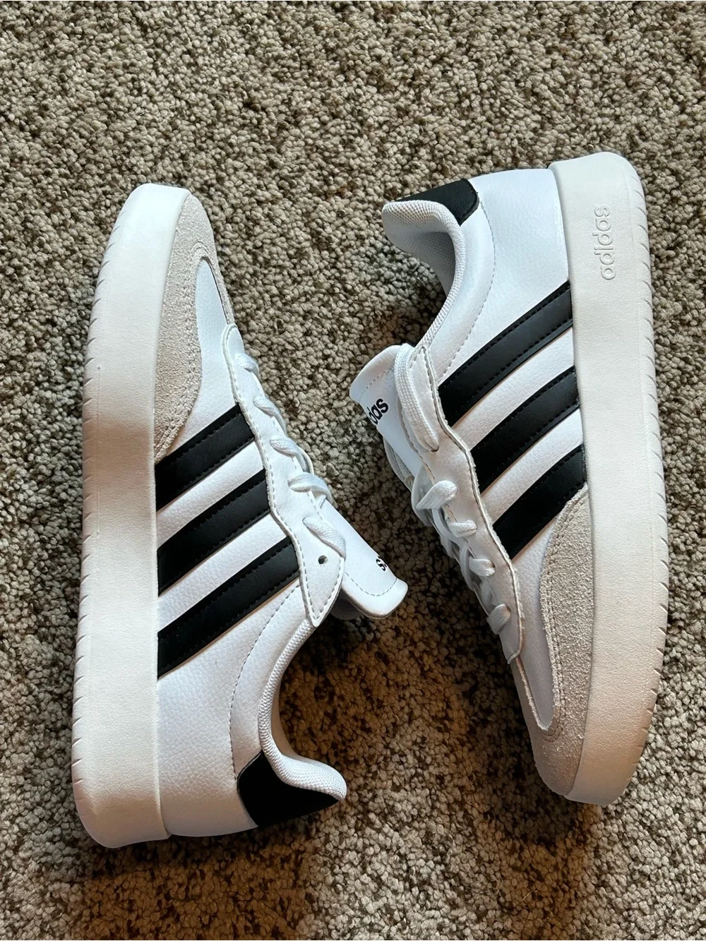 adidas classic women